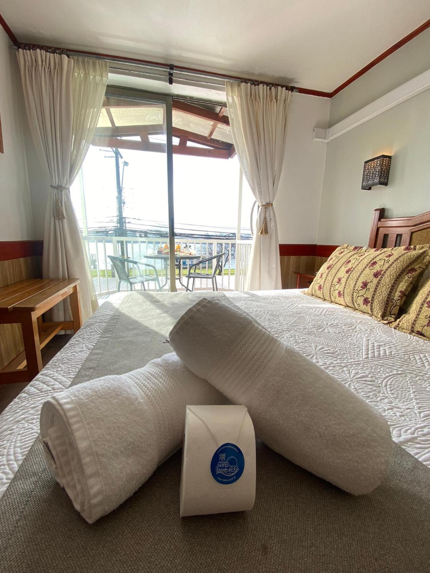 Hotel Encanto Del Rio Valdivia Ngoại thất bức ảnh